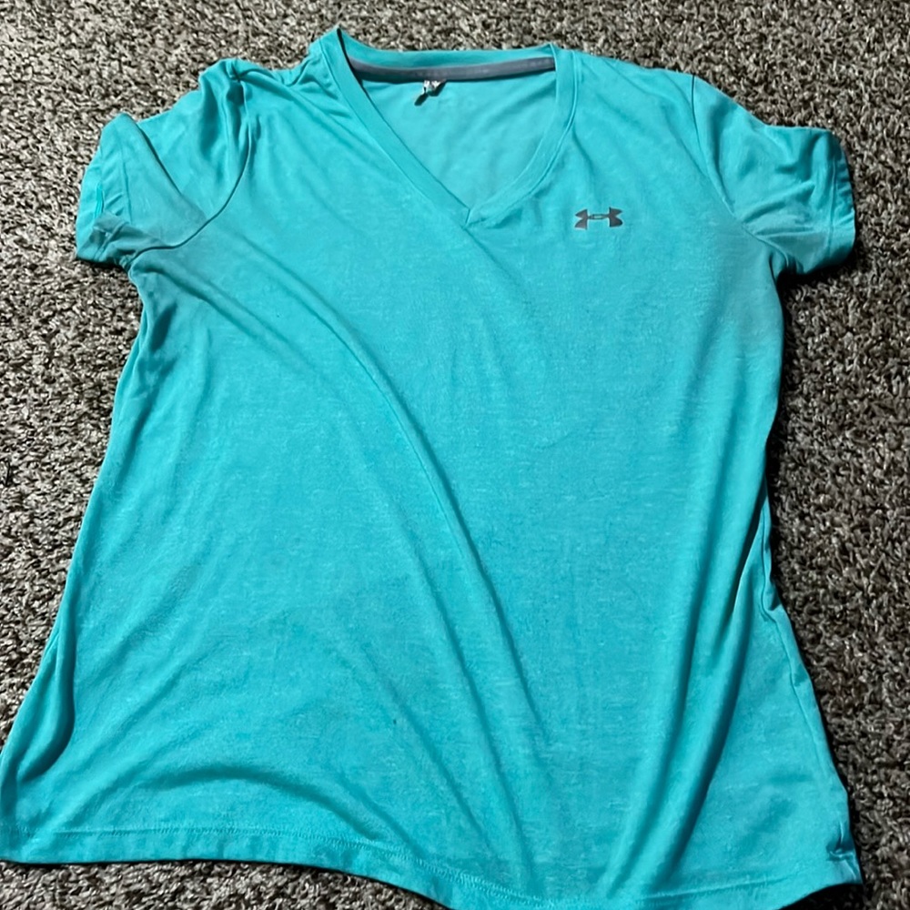 Under Armor blue v neck Tshirt